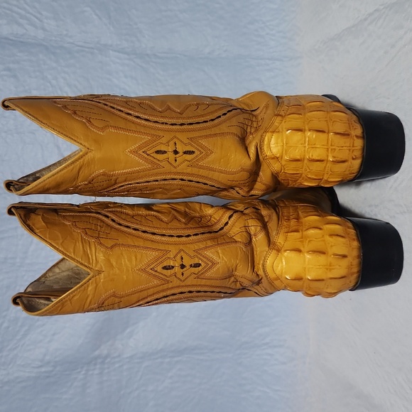 BOOTS Men's Size 9. IMITATION. Yellow Western Cowboy Boots - Picture 3 of 12